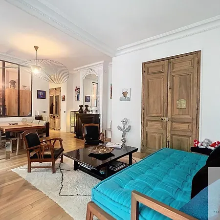 Magnificent Cosy And Romantic Apartment Paris