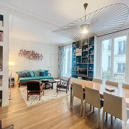 Magnificent Cosy And Romantic Apartment *