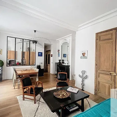 Magnificent Cosy And Romantic Apartment *